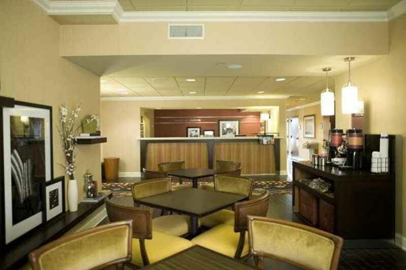 Hampton Inn Starkville Exterior foto